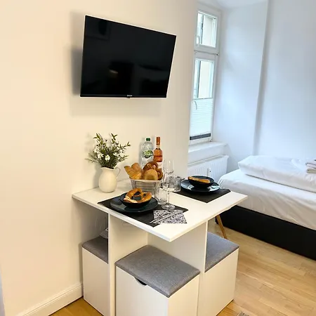 Appartement Bella Casa - Business&family, 100m Zum Konzerteingang Schloss, Parkplatz, Smarttv, Netflix, Waschmaschine,24h Checkin, 30qm, Ap 5 Ludwigsbourg
