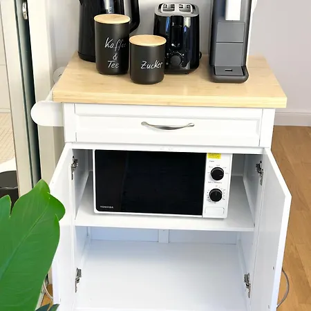 Bella Casa - Business&family, 100m Zum Konzerteingang Schloss, Parkplatz, Smarttv, Netflix, Waschmaschine,24h Checkin, 30qm, Ap 5 Appartement