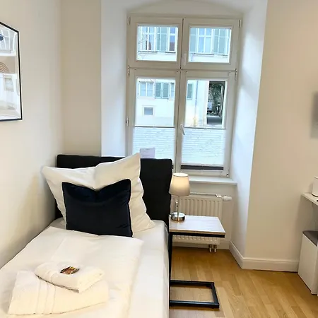 Bella Casa - Business&family, 100m Zum Konzerteingang Schloss, Parkplatz, Smarttv, Netflix, Waschmaschine,24h Checkin, 30qm, Ap 5 Appartement
